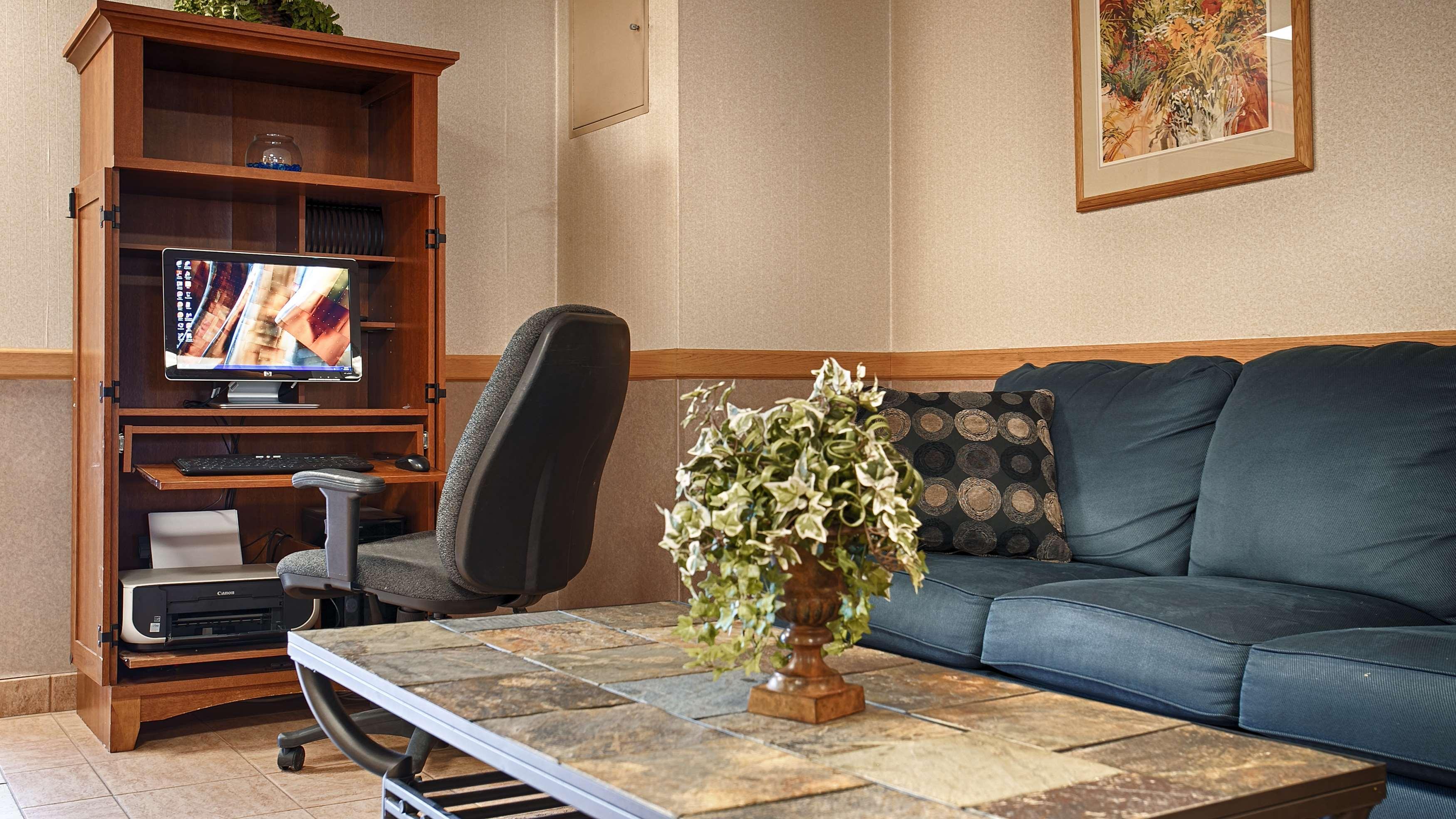 Best Western Inn At Blakeslee-Pocono Bagian luar foto