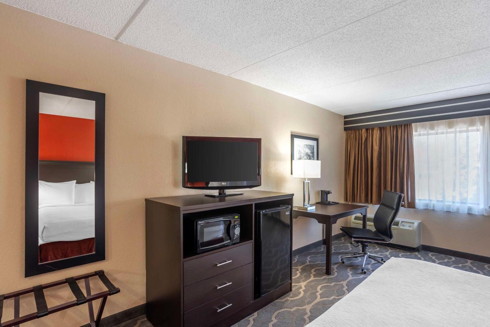 Best Western Inn At Blakeslee-Pocono Bagian luar foto