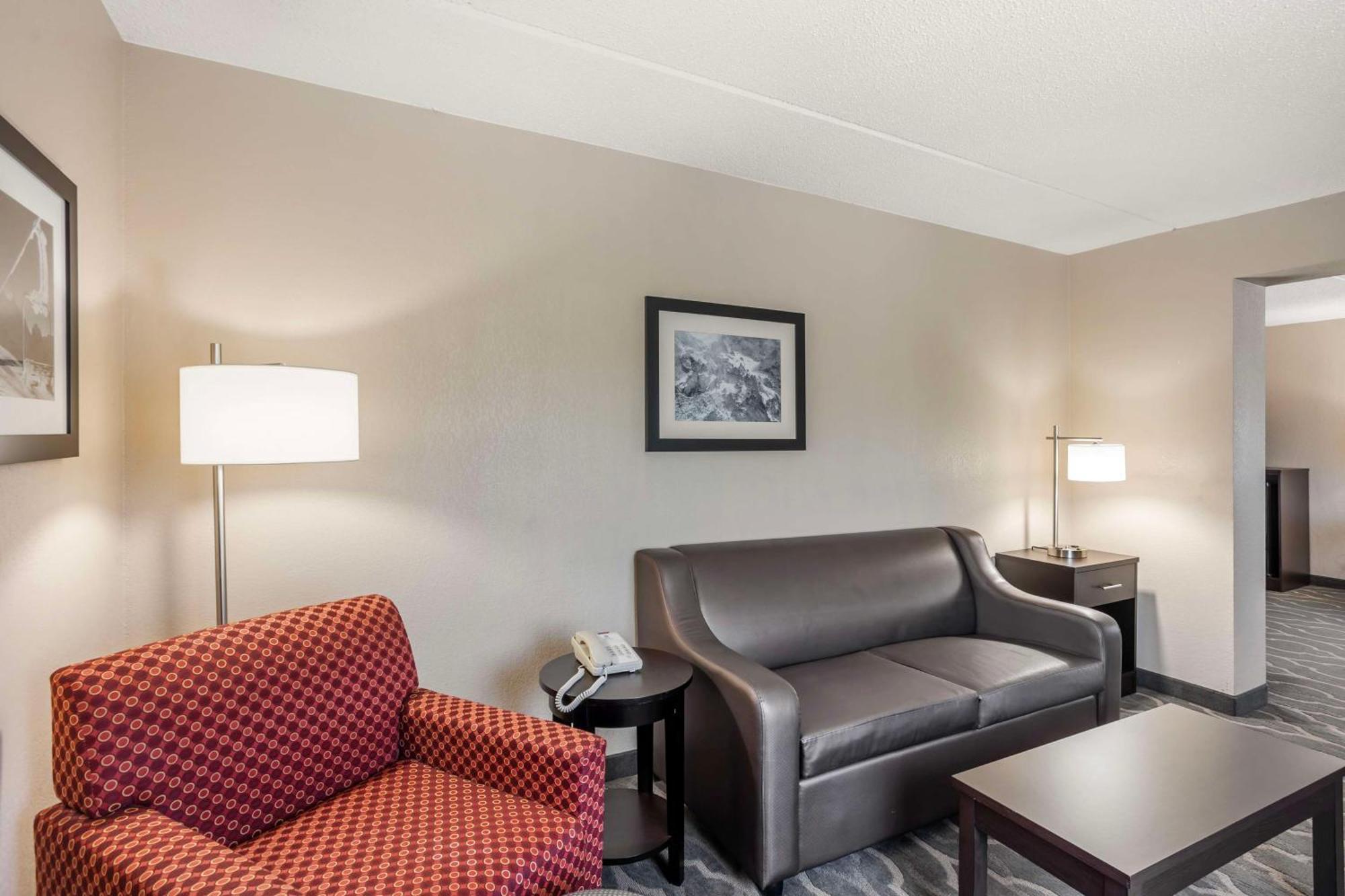 Best Western Inn At Blakeslee-Pocono Bagian luar foto