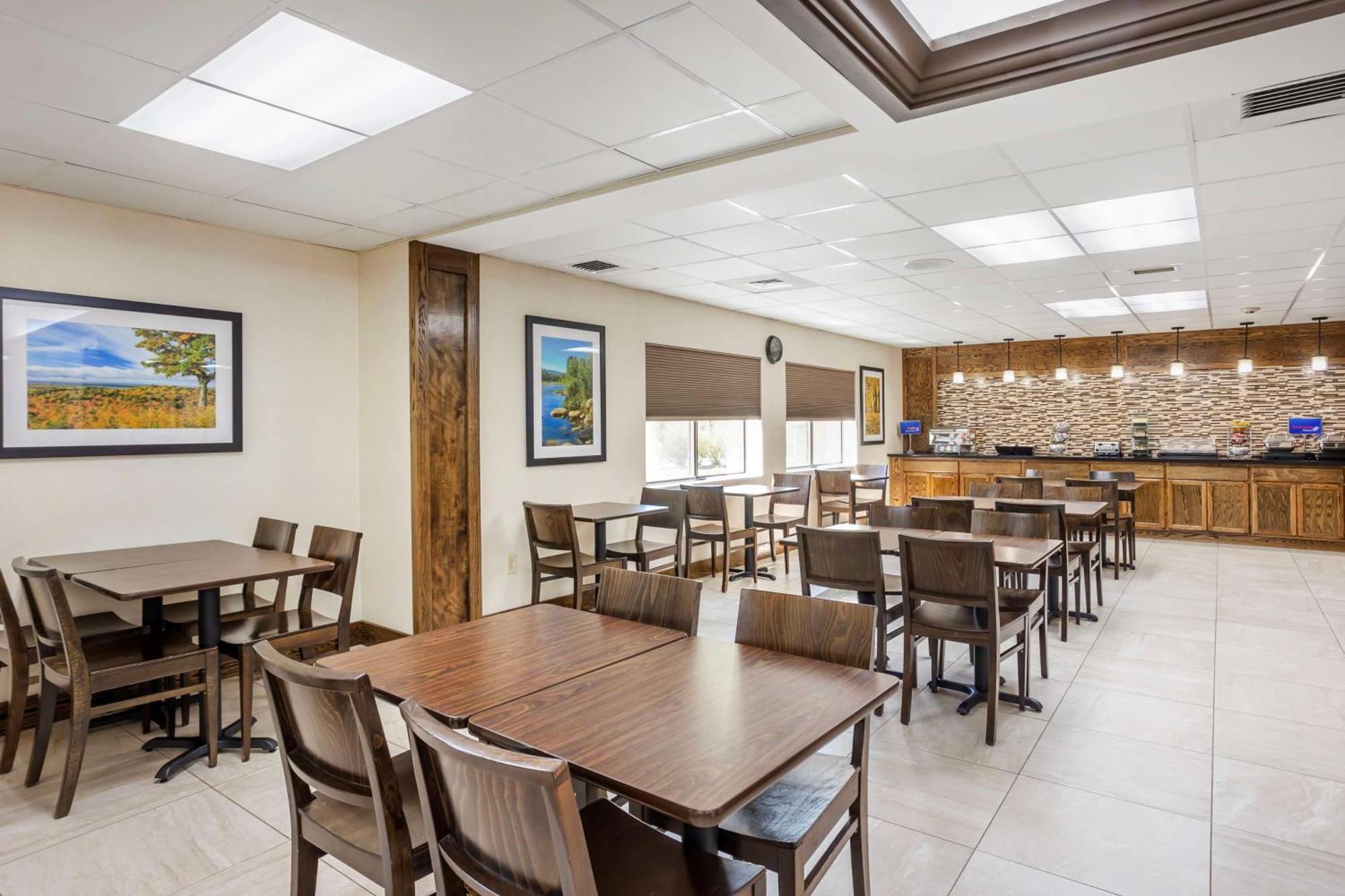 Best Western Inn At Blakeslee-Pocono Bagian luar foto