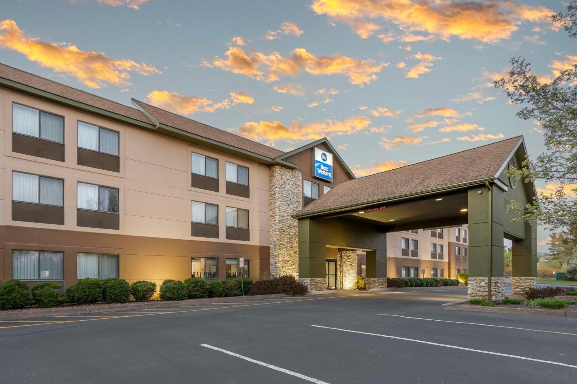 Best Western Inn At Blakeslee-Pocono Bagian luar foto